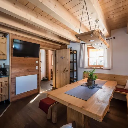 山林小屋 Almchalet Nikola *
