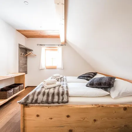 Almchalet Nikola 山林小屋 Hinteregg